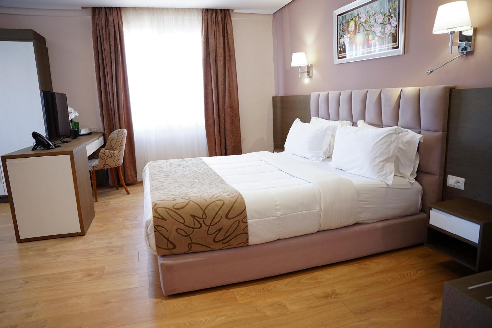 Doanesia Premium Hotel & Spa Tirana Exteriér fotografie