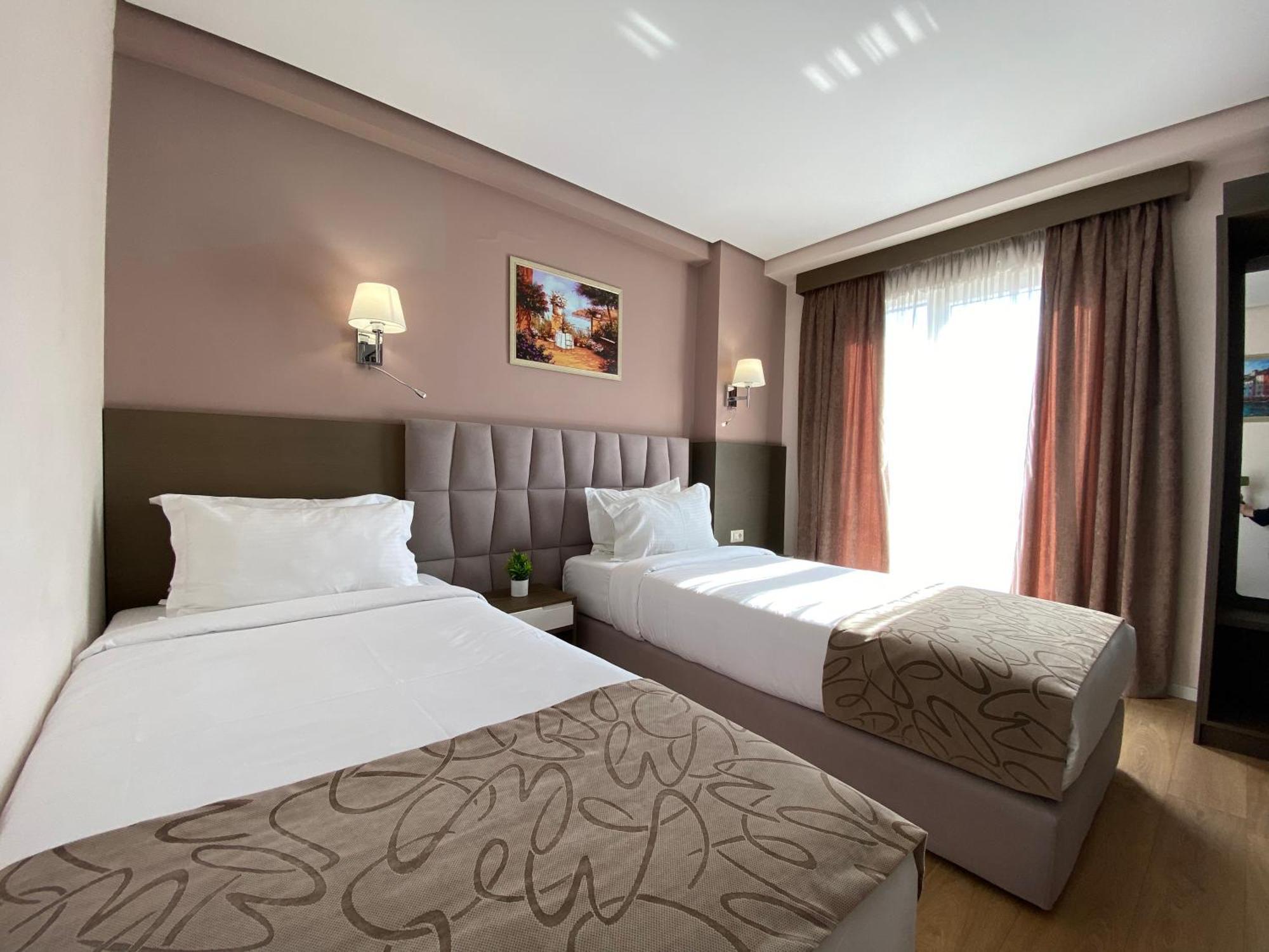 Doanesia Premium Hotel & Spa Tirana Exteriér fotografie