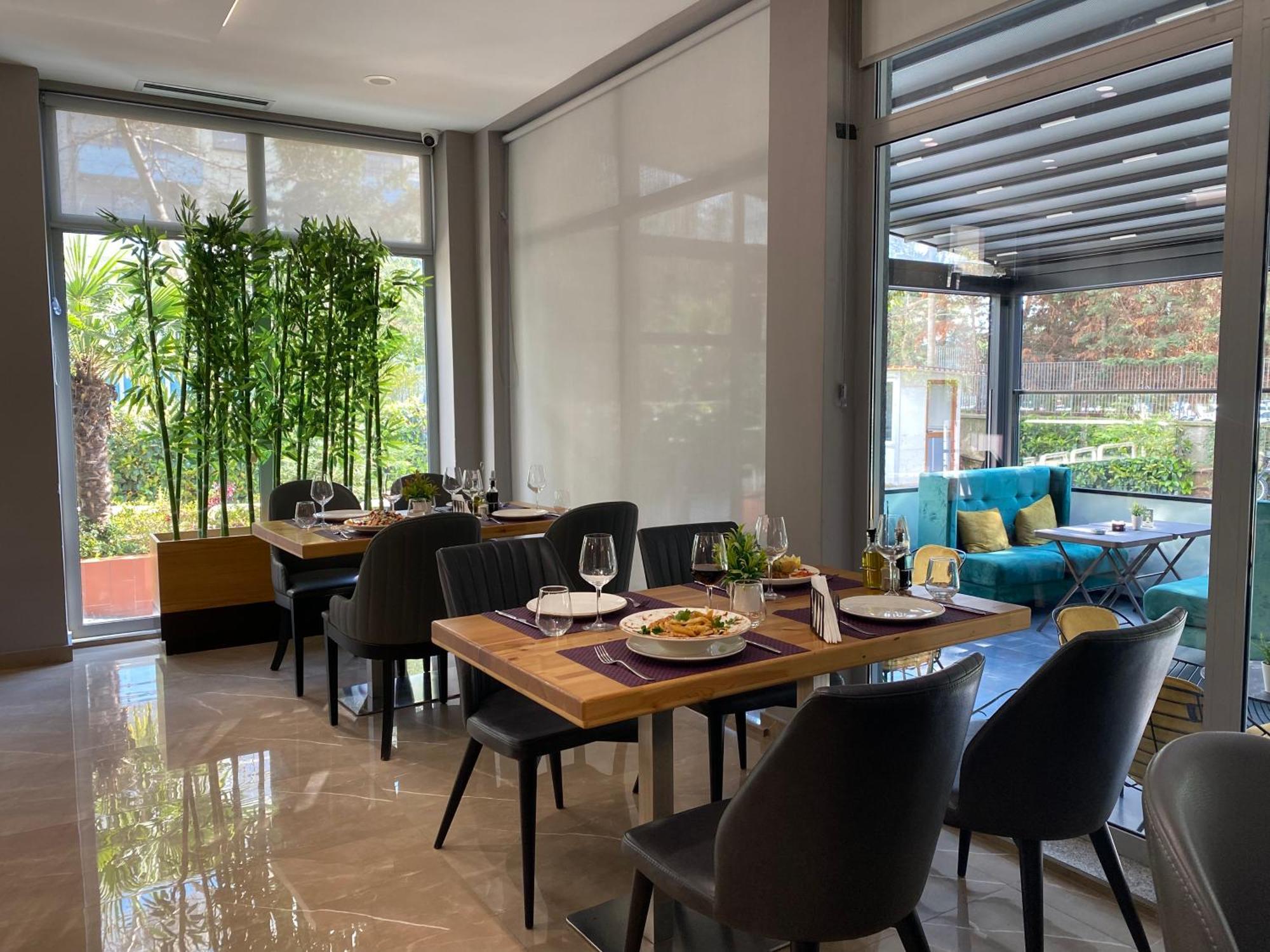 Doanesia Premium Hotel & Spa Tirana Exteriér fotografie