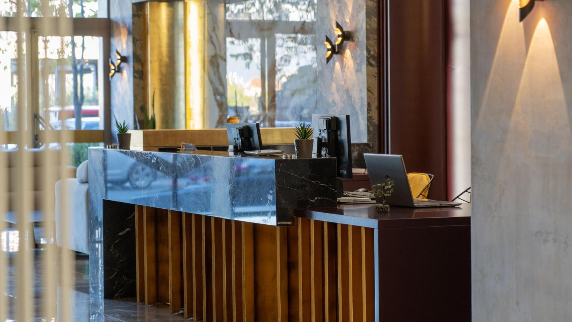 Doanesia Premium Hotel & Spa Tirana Exteriér fotografie