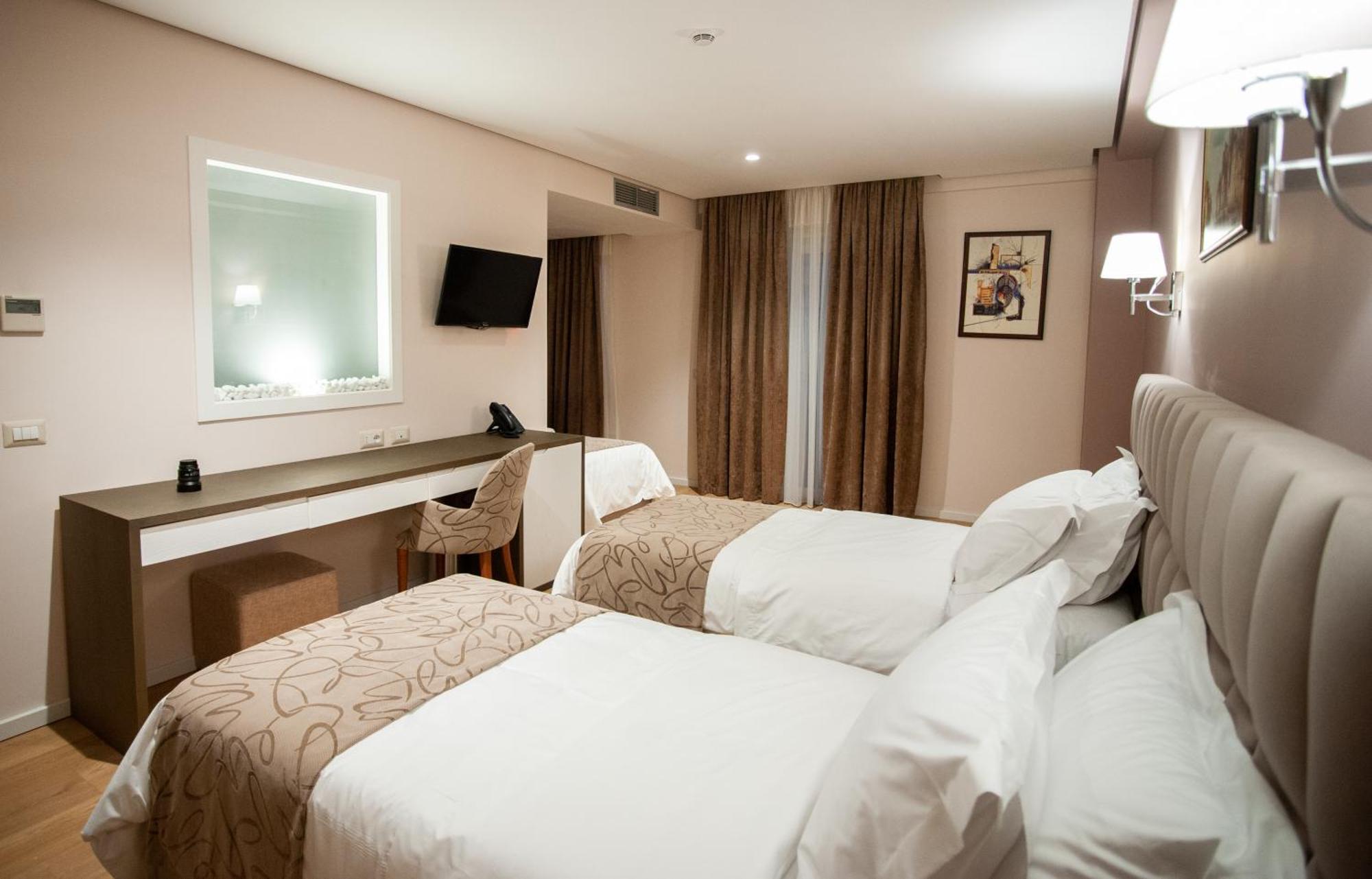Doanesia Premium Hotel & Spa Tirana Exteriér fotografie